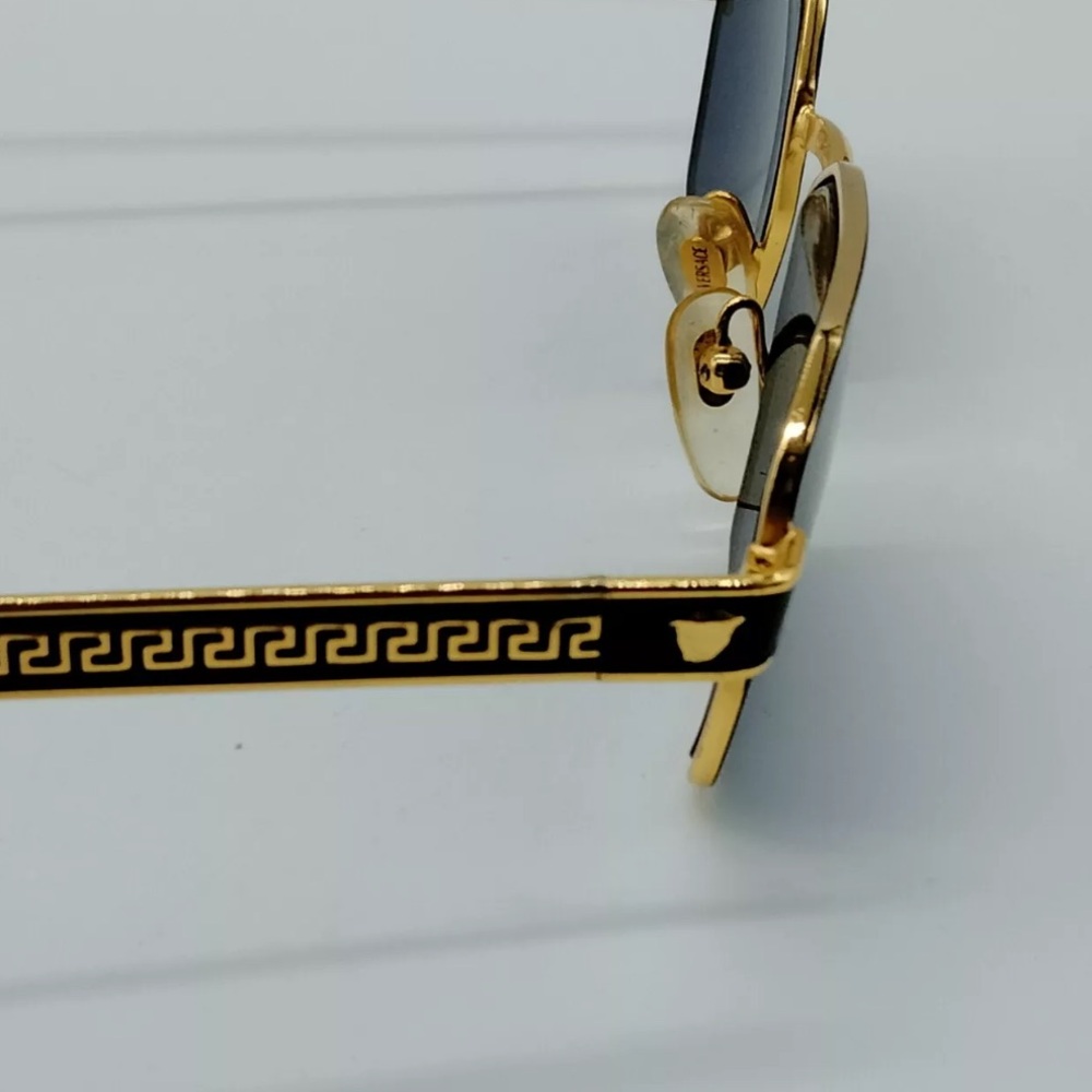 Authentic Gianni Versace Sunglasses  S59 Men's Gold needs new nose pads - Picture 11 of 11